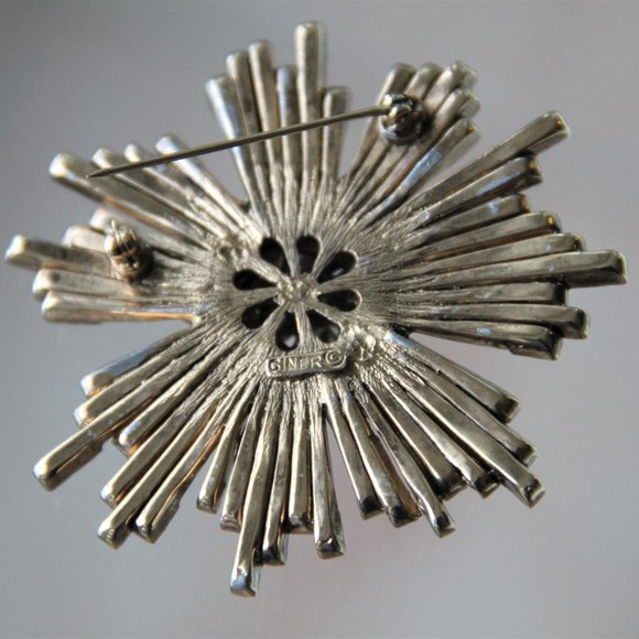 CINER Vintage Starburst Brooch Pin Gold Metal Rhinestones Costume Jewelry - Picture 6 of 7